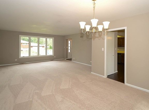 3rd image of 810 Buckboard Dr