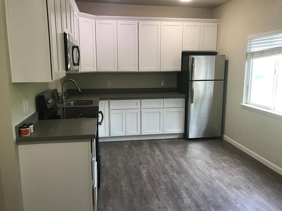 1st image of 596 W William St #6