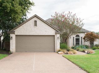 15800 Chatham Wood Dr, Austin, TX 78717