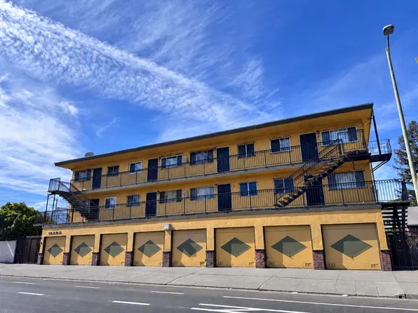 635 E 15th St, Oakland, CA 94606