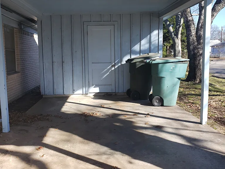 1439 S Rusk St — Photo 15