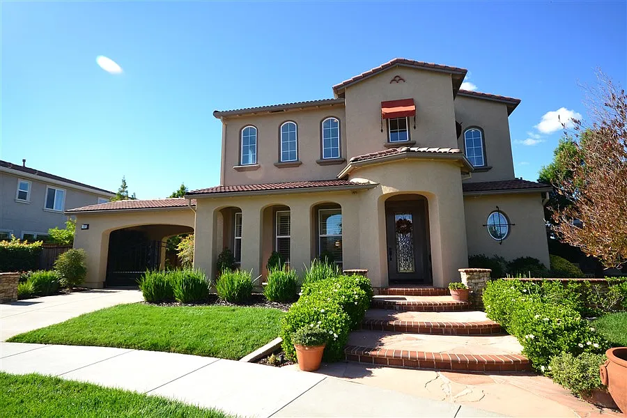 2421 Livorno Ct photo 1