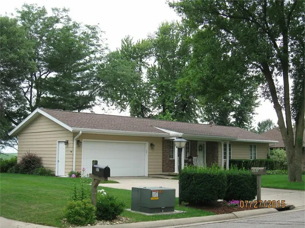 1514 Cantebury Cir, Grundy Center, IA 50638