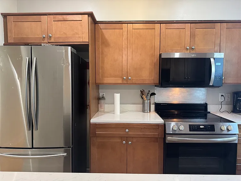 20 Linwood St #1 — Photo 11