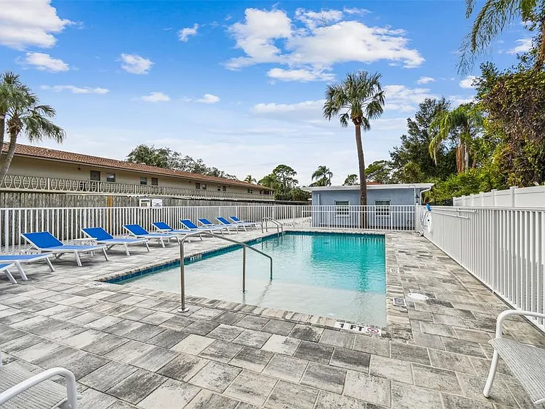 1523 Bayshore Blvd #6 — Photo 31