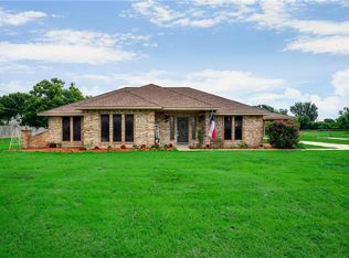 304 Chad Ln, Red Oak, TX 75154