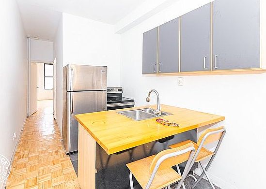 3rd image of 314 Troutman St #3S