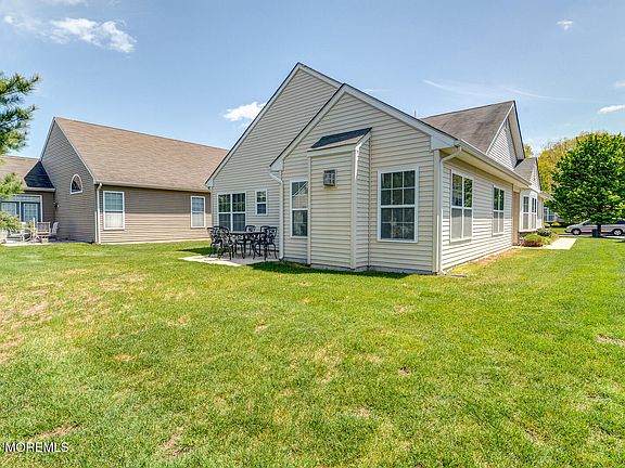 4th image of 50 Eagle Ridge Circle