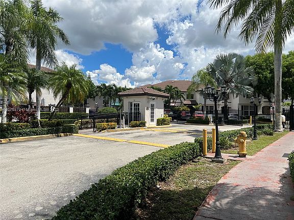 4th image of 8645 SW 152nd Ave APT 177
