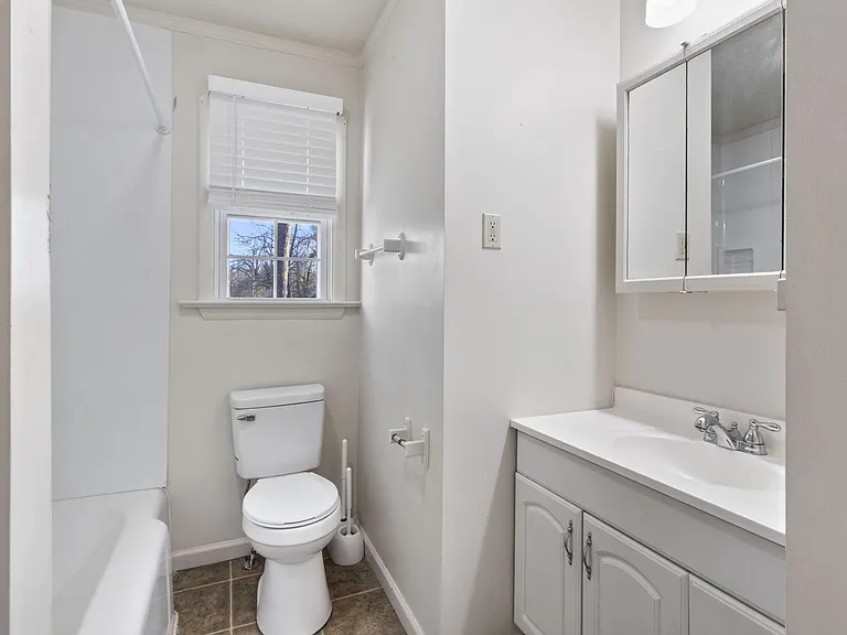 537 Huston St — Photo 10