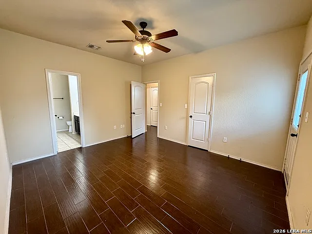 685 Creekside Cir — Photo 14