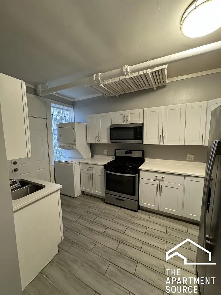 2838 West Addison Street #G — Photo 1