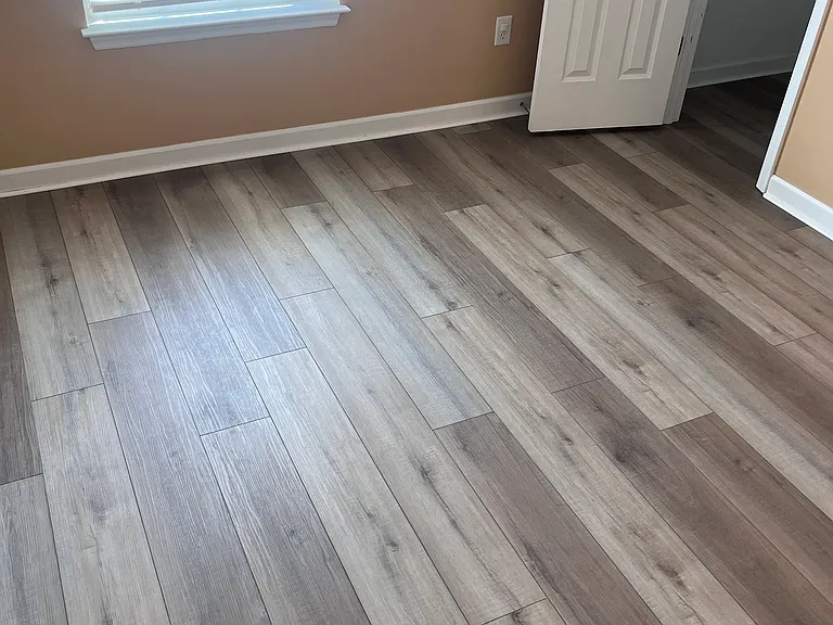 7825 Laurelton Dr — Photo 19