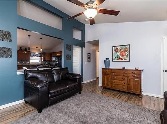 5th image of 122 Trotters Creek Ln