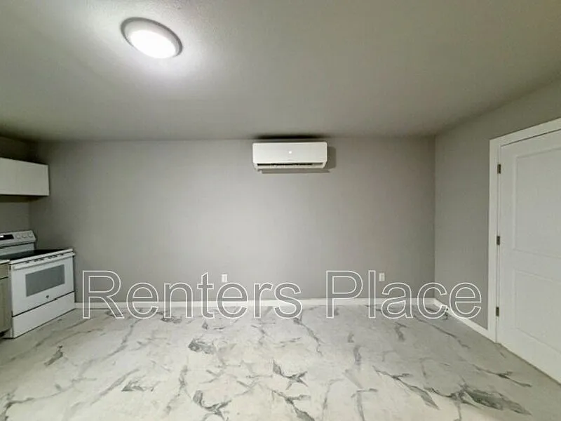1 bed, 1.0 bath, 750 sqft, $700 — Photo 4