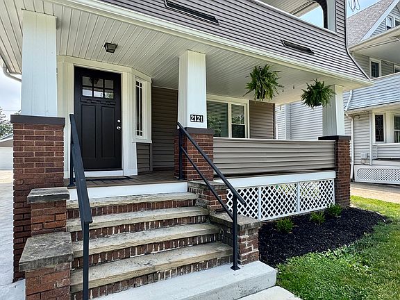 2nd image of 2121 Eldred Ave #Up