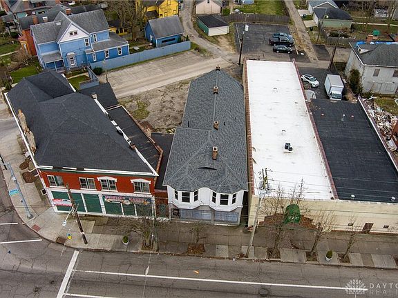 2nd image of 1934 E 3rd St