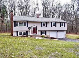 100 Old Meadow Plain Rd, Weatogue, CT 06089