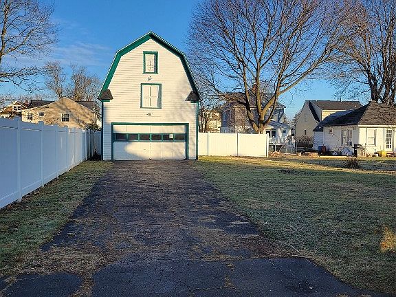 2nd image of 27 Kirkwood Ave