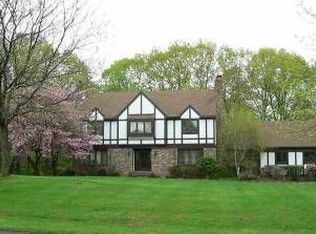 22 Casper Berger Rd, Whitehouse Station, NJ 08889