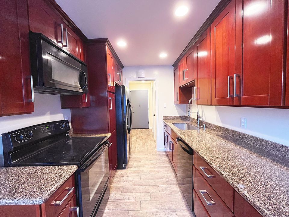 1st image of 4040 Manila Ave #1