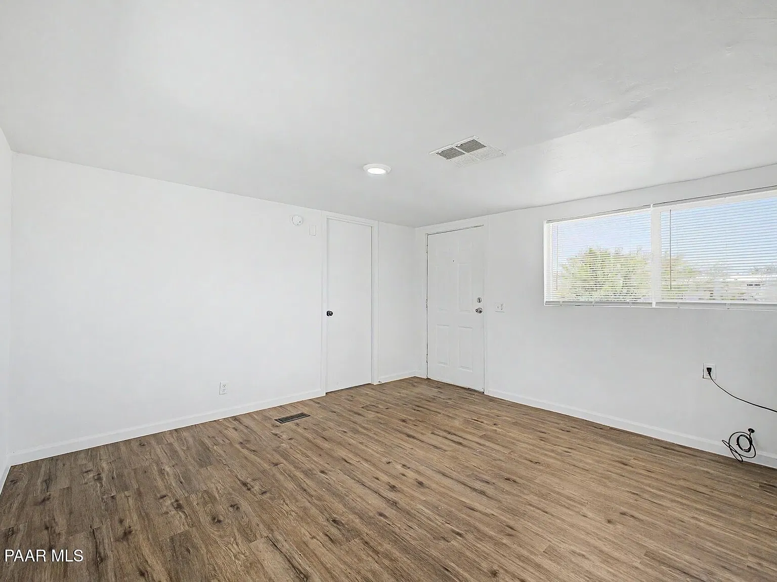 2 bed, 800 sqft, $1,499 — Photo 4