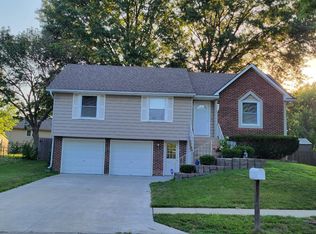 408 SE Wingate St, Lees Summit, MO 64063
