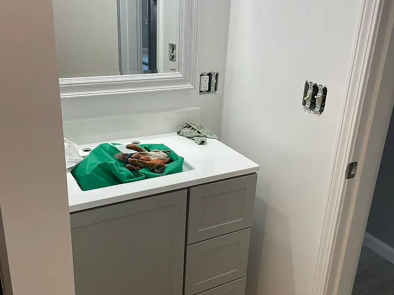 912 Adelaide St #201 — Photo 4
