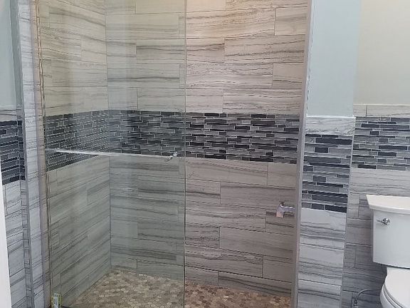 5th image of 742 Halsey St #2