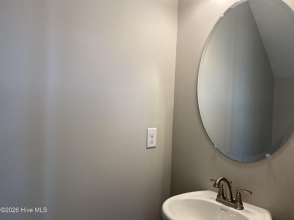 3rd image of 149 Ambergate Court