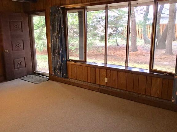 4th image of 274 Mill Ln