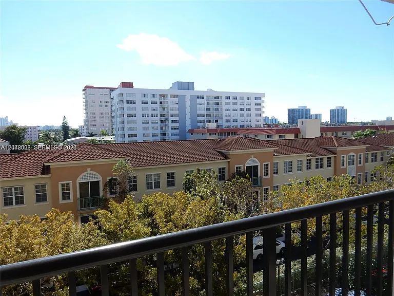2049 S Ocean Dr #503 — Photo 12