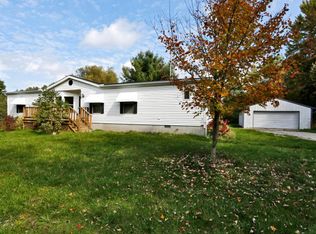 6190 Henry St, Norton Shores, MI