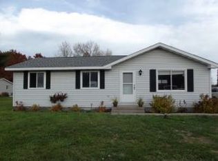 N2884 Sabine Ct, Waupaca, WI 54981