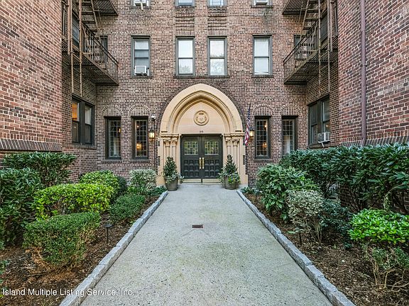 2nd image of 215 Hart Blvd APT 4J