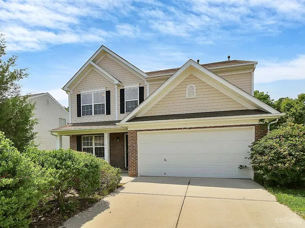 5109 Stowe Derby Dr, Charlotte, NC 28278