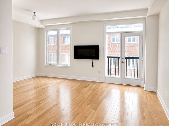 3rd image of 15 Gower Dr