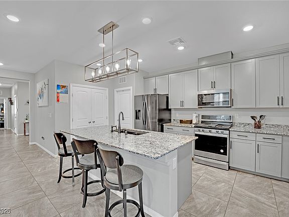 3rd image of 7553 Mojave Wind Ave