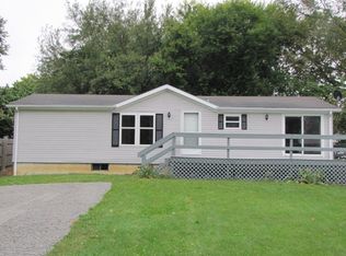 106 N 3rd St, Wolcottville, IN