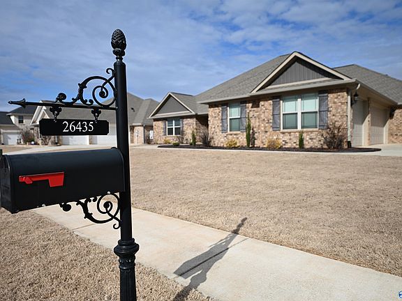 3rd image of 26435 Ashland Ridge Ln