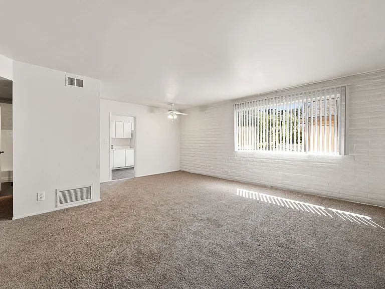 Carleton Terrace Apartments — Photo 16