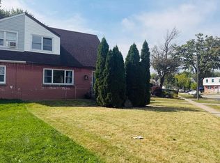 64 Eastvale Pl, Hamilton, ON L8H1P1