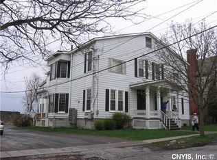 7 Grover St, Auburn, NY 13021