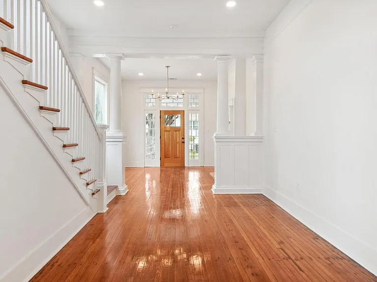 2500 Peniston St #2500 — Photo 7