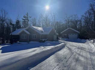 25 Lakeland Ave, Trent Lakes, ON K0L1J0