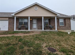 15 Trampe Hills Dr, Saint Louis, MO