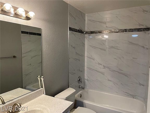 5th image of 901 Red Boulder Dr Unit 202