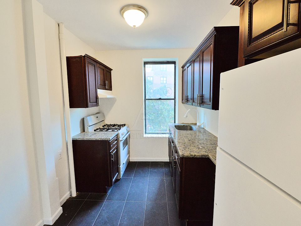 1st image of 275 W 144th St APT 22