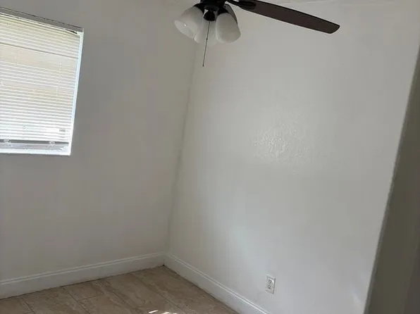 2804 Avenue J, Fort Pierce, FL 34947