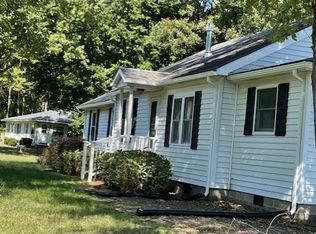 4115 Bluff Point Rd, Kilmarnock, VA 22482